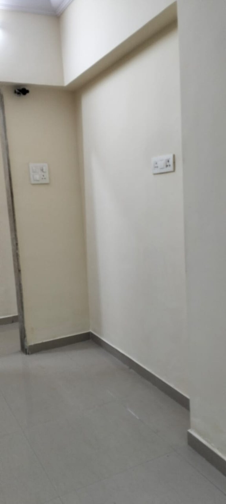 Room, ratnakar-chs 2.5 Bedroom 790 Sq.Ft. Apartment In Andheri West Mumbai 9493181