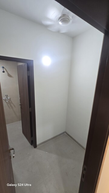 Furnished Amenities in 3 BHK Apartment at Piramal Mahalaxmi, Mahalaxmi – for Rent