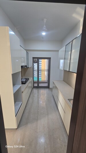 Team Area in 3 BHK Apartment at Piramal Mahalaxmi, Mahalaxmi – for Rent