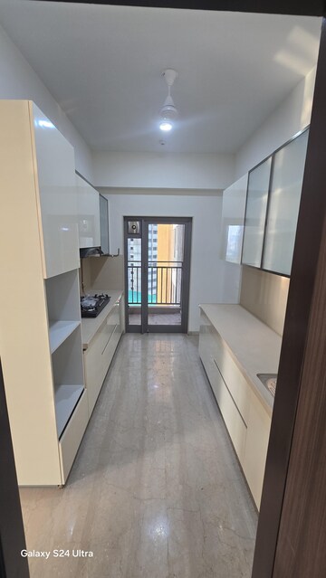 Team Area in 3 BHK Apartment at Piramal Mahalaxmi, Mahalaxmi – for Rent