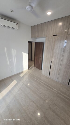 Furnished Amenities in 3 BHK Apartment at Piramal Mahalaxmi, Mahalaxmi – for Rent