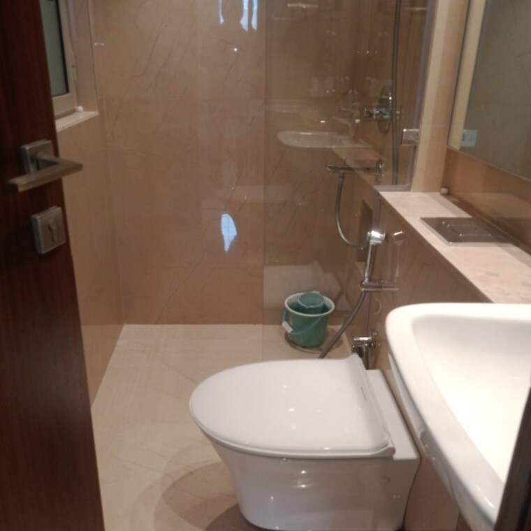 Bathroom, hiranandani-highland 3 Bedroom 789 Sq.Ft. Apartment In Powai Mumbai 9493192