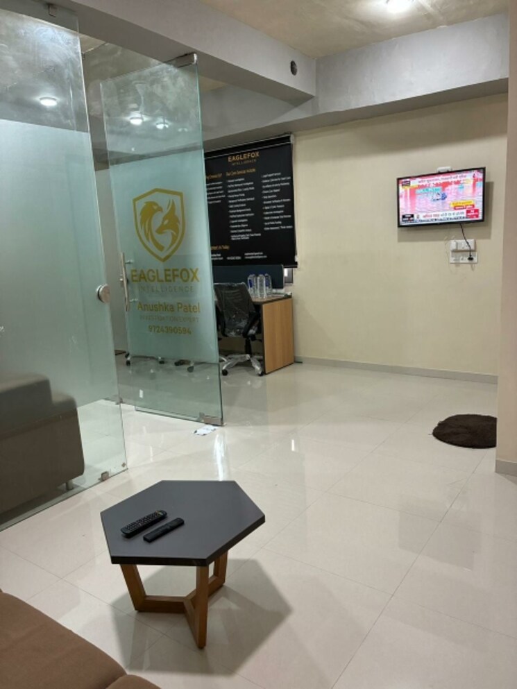 Team Area, jagatpur Commercial Office Space 550 Sq.Ft. In Jagatpur Ahmedabad 9493195