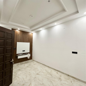 Room in 3 BHK Independent House at Sunny Enclave – for Sale