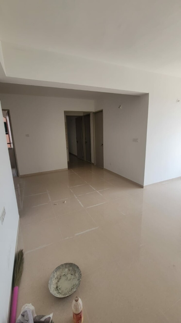 Room, nana chiloda 3 Bedroom 1800 Sq.Ft. Apartment In Nana Chiloda Ahmedabad 9493212