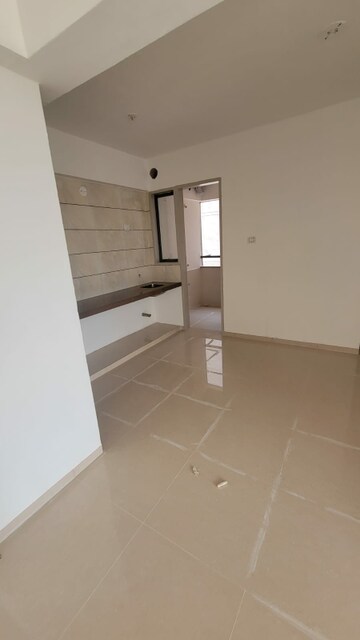 Room in 3 BHK Apartment at Nana Chiloda – for Rent