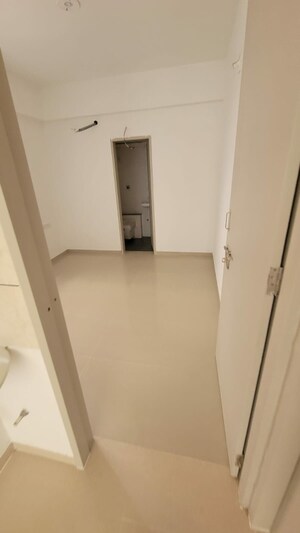 Room in 3 BHK Apartment at Nana Chiloda – for Rent