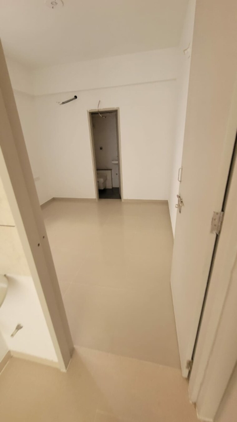 Room, nana chiloda 3 Bedroom 1800 Sq.Ft. Apartment In Nana Chiloda Ahmedabad 9493212