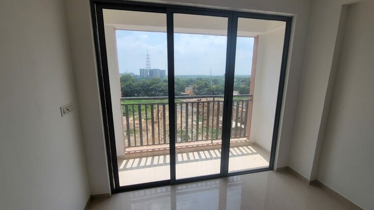 Room, nana chiloda 3 Bedroom 1800 Sq.Ft. Apartment In Nana Chiloda Ahmedabad 9493212