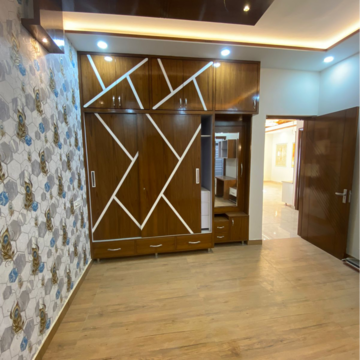 Room in 4 BHK Independent House at Sunny Enclave – for Sale