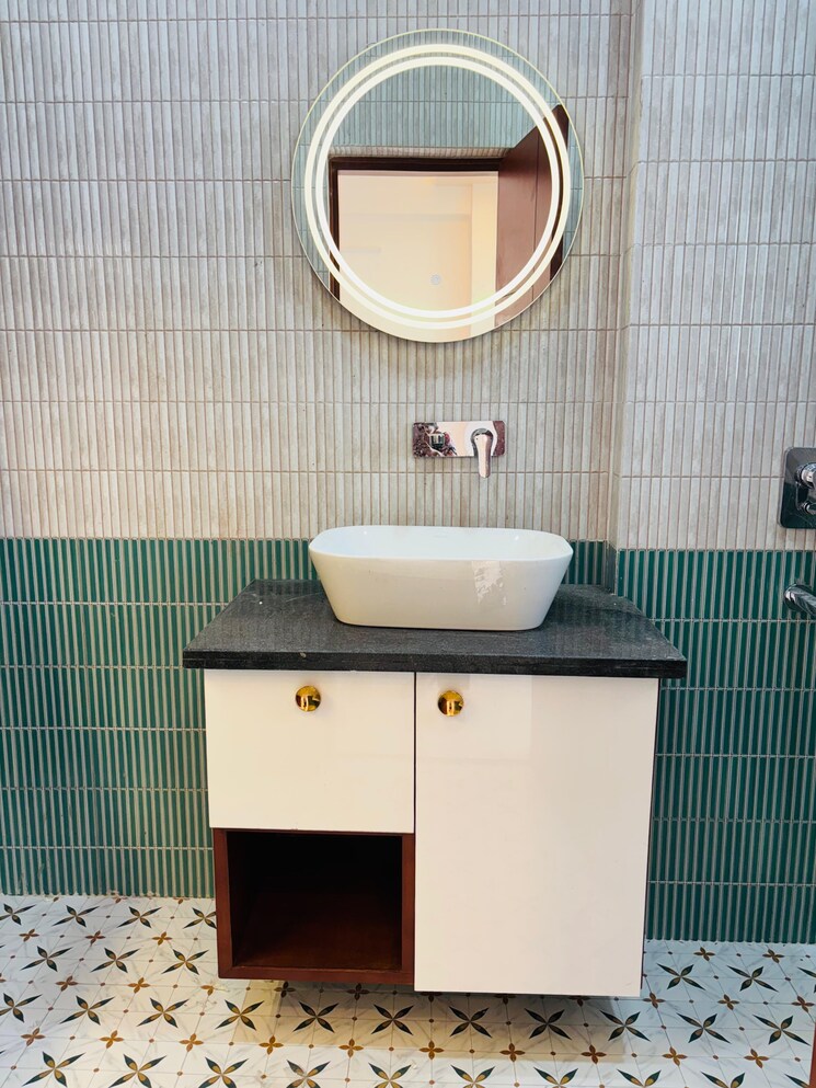 Bathroom, dda-delhi-dwarka-awas-yojna 3 Bedroom 2000 Sq.Ft. Apartment In Sector 21 Dwarka Delhi 9493217