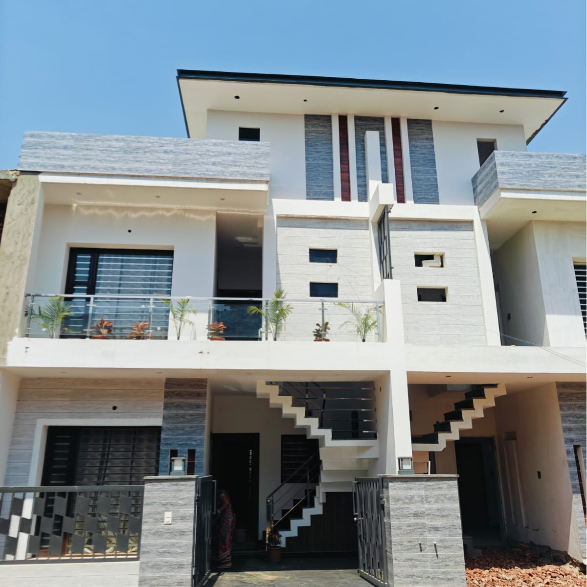 4 BHK Independent House For Sale in Sunny Enclave 