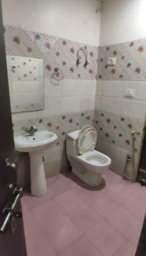 Bathroom in 2 BHK Apartment at Aliganj – for Rent