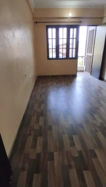 Staircase in 2 BHK Apartment at Aliganj – for Rent