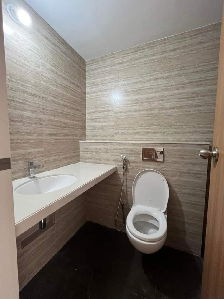 Bathroom, lodha-palava-serenity-c 3 Bedroom 1052 Sq.Ft. Apartment In Dombivli East Thane 9493248