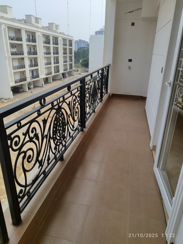 Balcony, raj-one-good-earth 3 Bedroom 1600 Sq.Ft. Apartment In Sector 71 Gurgaon 9493261