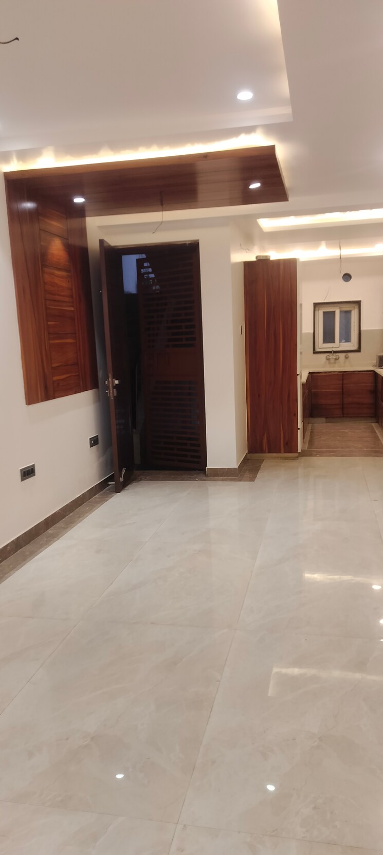 Room, janakpuri 3 Bedroom 1200 Sq.Ft. Apartment In Janakpuri Delhi 9493279