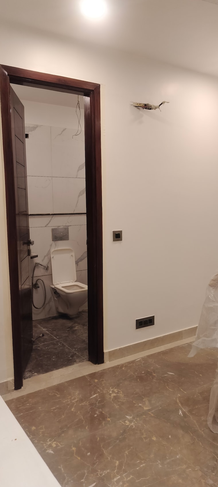 Bathroom, janakpuri 3 Bedroom 1200 Sq.Ft. Apartment In Janakpuri Delhi 9493279