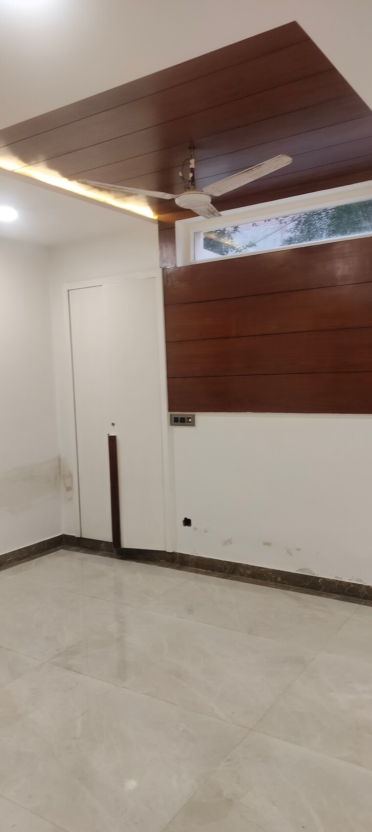 Room, janakpuri 3 Bedroom 1200 Sq.Ft. Apartment In Janakpuri Delhi 9493279