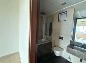 Bathroom in 3 BHK Apartment at Lokhandwala Minerva Mahalaxmi, Mahalaxmi – for Rent