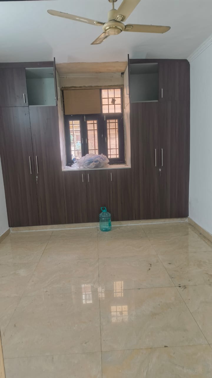3 BHK Apartment For Rent in Janakpuri