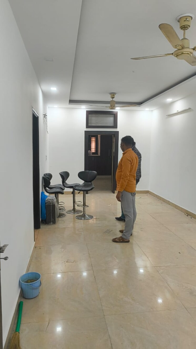 Living Room, janakpuri 3 Bedroom 1100 Sq.Ft. Apartment In Janakpuri Delhi 9493287