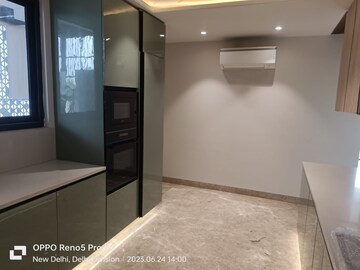 Building Lobby in 4 BHK Builder Floor at Janakpuri – for Sale