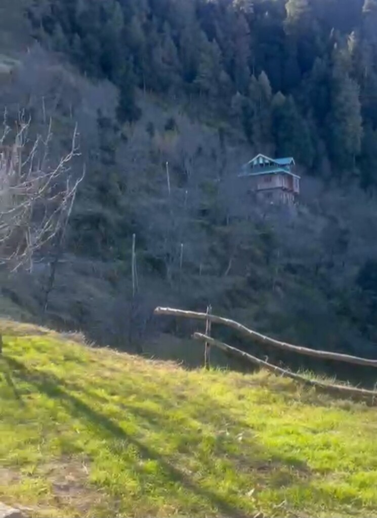 undefined, thoeg  4000 Sq.Ft. Plot In Thoeg Shimla 9493301