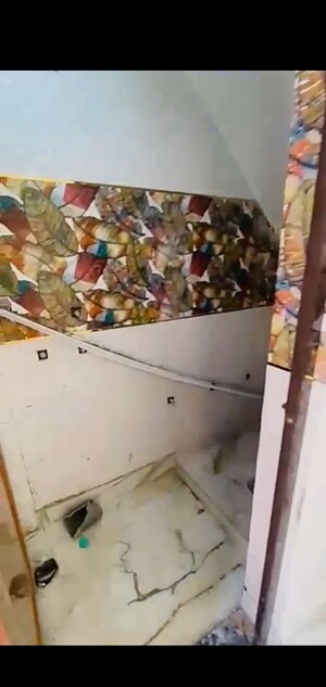 Master Bedroom in 1 BHK Independent House at Dwarka Mor – for Sale