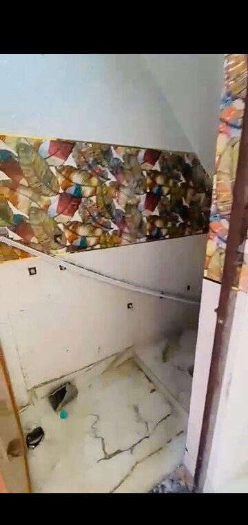 Master Bedroom in 1 BHK Independent House at Dwarka Mor – for Sale