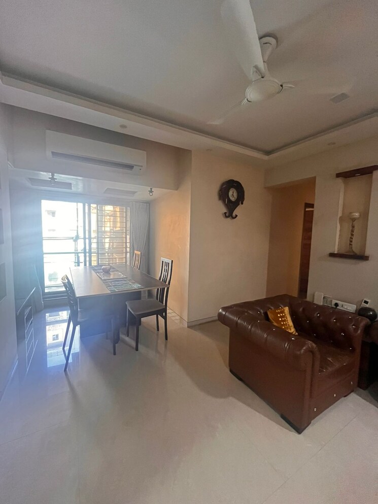Living Room, juhu 3 Bedroom 1500 Sq.Ft. Apartment In Juhu Mumbai 9493330