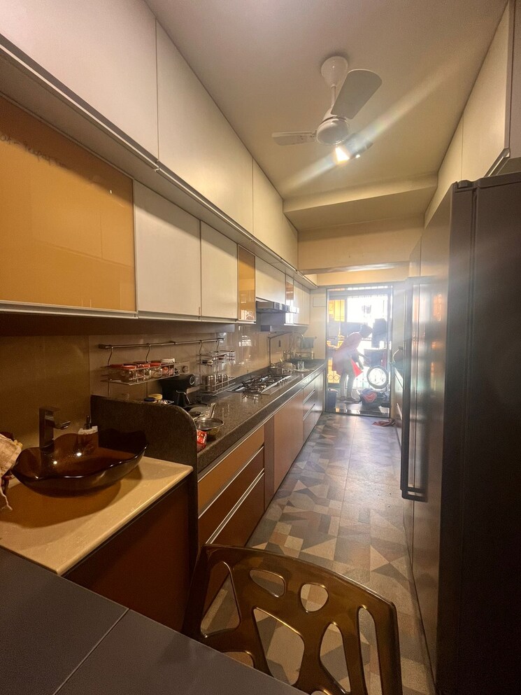 Kitchen, juhu 3 Bedroom 1500 Sq.Ft. Apartment In Juhu Mumbai 9493330