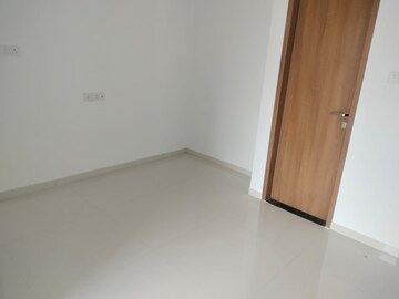 Room in 2 BHK Apartment at Majestique Signature Tower Phase 2, Balewadi – for Rent