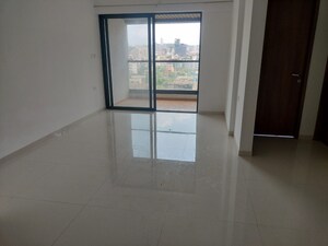 Room in 2 BHK Apartment at Majestique Signature Tower Phase 2, Balewadi – for Rent