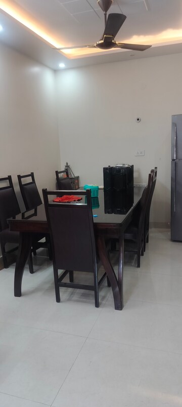 Master Bedroom in 2 BHK Apartment at Janakpuri – for Rent