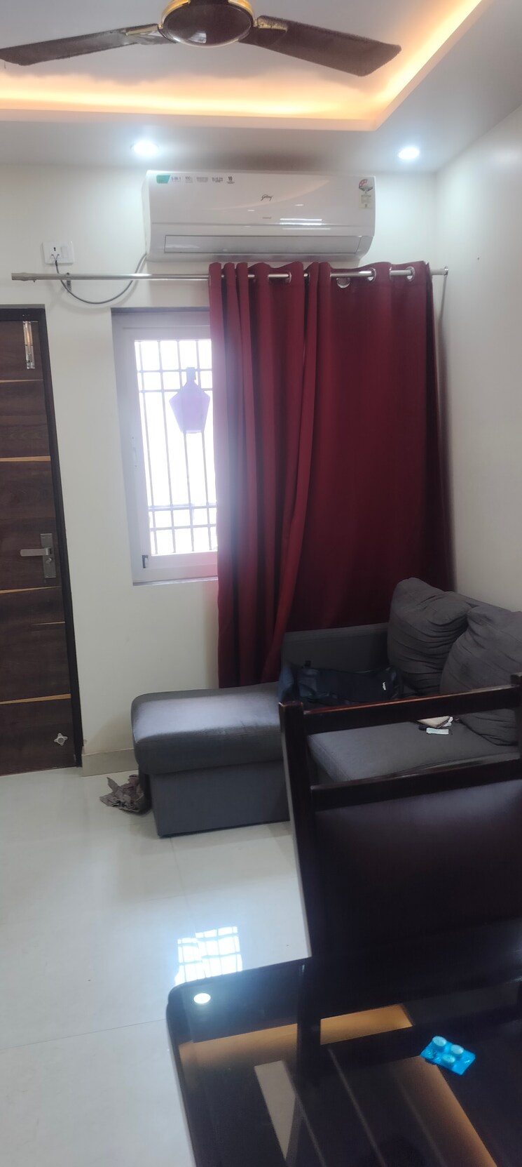 Living Room, janakpuri 2 Bedroom 1000 Sq.Ft. Apartment In Janakpuri Delhi 9493347