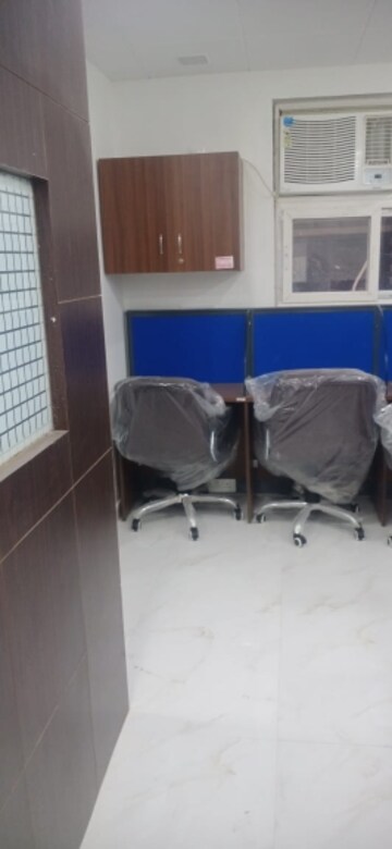  Office Space For Rent in Laxmi Nagar