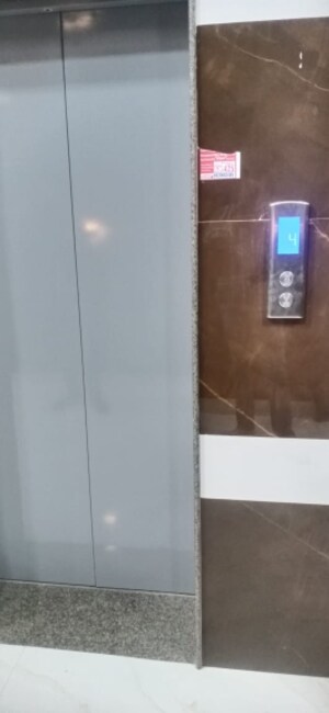 Furnished Amenities in  Office Space at Laxmi Nagar – for Rent