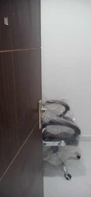 Furnished Amenities in  Office Space at Laxmi Nagar – for Rent