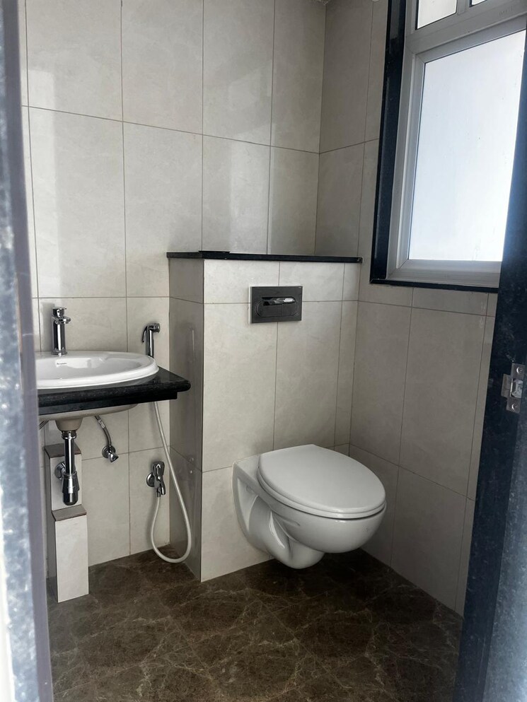Bathroom, hinjewadi 2.5 Bedroom 950 Sq.Ft. Apartment In Hinjewadi Pune 9493382