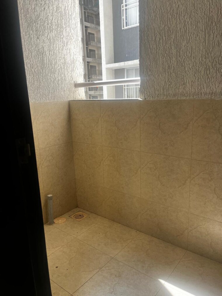 Balcony, hinjewadi 2.5 Bedroom 950 Sq.Ft. Apartment In Hinjewadi Pune 9493382