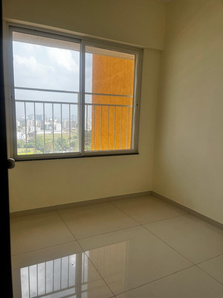 Room, hinjewadi 2.5 Bedroom 950 Sq.Ft. Apartment In Hinjewadi Pune 9493382