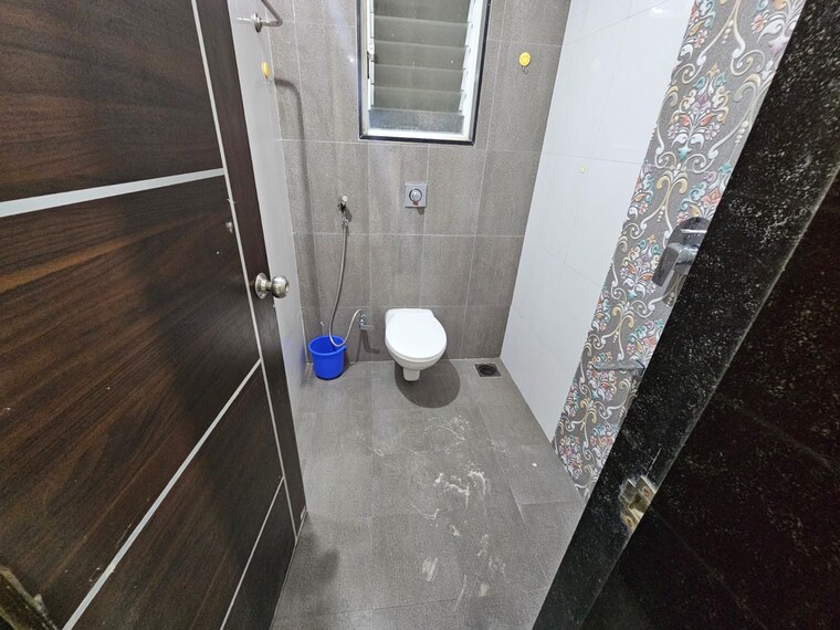 Bathroom, sun-empire 2 Bedroom 1000 Sq.Ft. Apartment In Sinhagad Pune 9493387