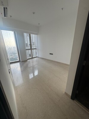 Room in 3 BHK Apartment at Lodha Kiara, Worli – for Rent