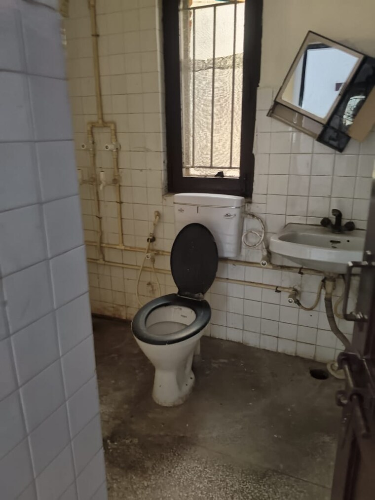 Bathroom, express-green 3 Bedroom 127 Sq.Mt. Apartment In Sector 44 Noida 9493410