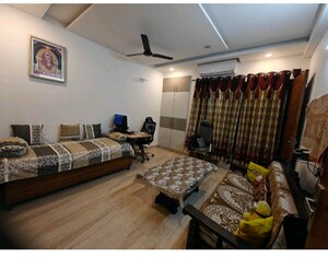 Living Room in 4 BHK Builder Floor at BPTP Park 81, Sector 81 – for Rent