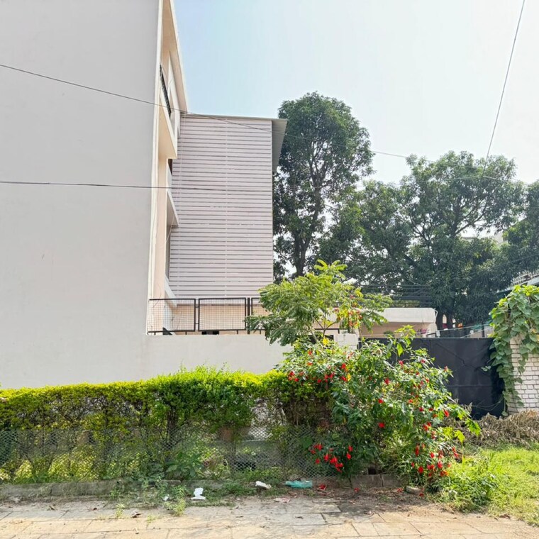 Exterior View, sector 2 6 Bedroom 2000 Sq.Yd. Villa In Sector 2 Chandigarh 9493407