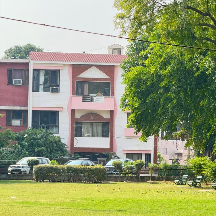 Exterior View, sector 2 6 Bedroom 2000 Sq.Yd. Villa In Sector 2 Chandigarh 9493407