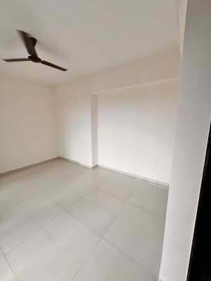 Room in 2 BHK Apartment at Sable Shivsagar Platinum, Sinhagad Road – for Sale