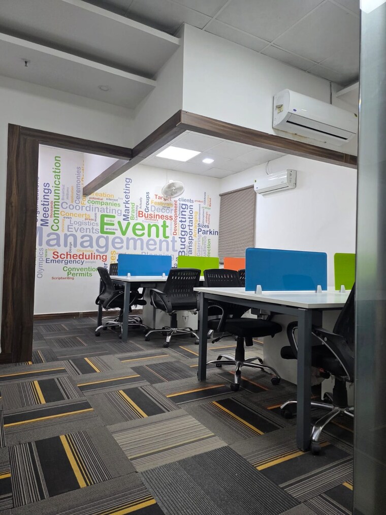 Team Area, sector 63 Commercial Office Space 1200 Sq.Ft. In Sector 63 Noida 9493456